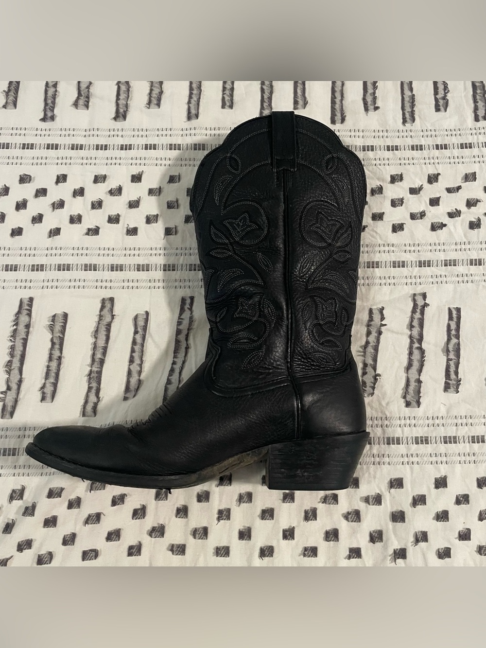 Ariat Black Women's Embroidered Cowboy Boots - Picture 2 of 5